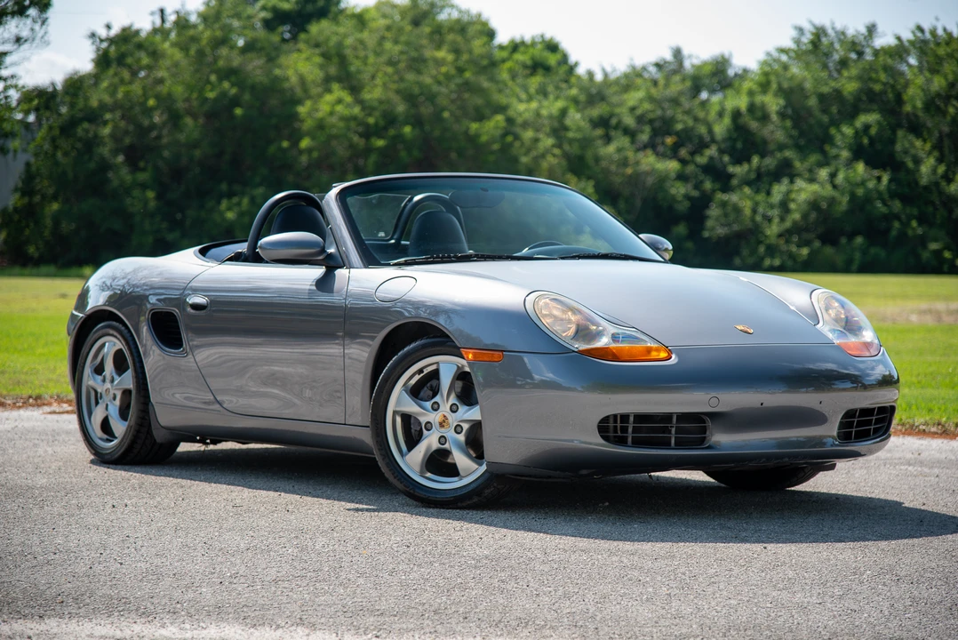 2001 Porsche 986 Boxster - Image 10 of 31