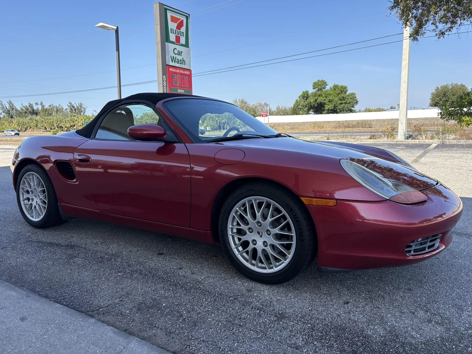 2001 Porsche 986 Boxster - Image 8 of 31