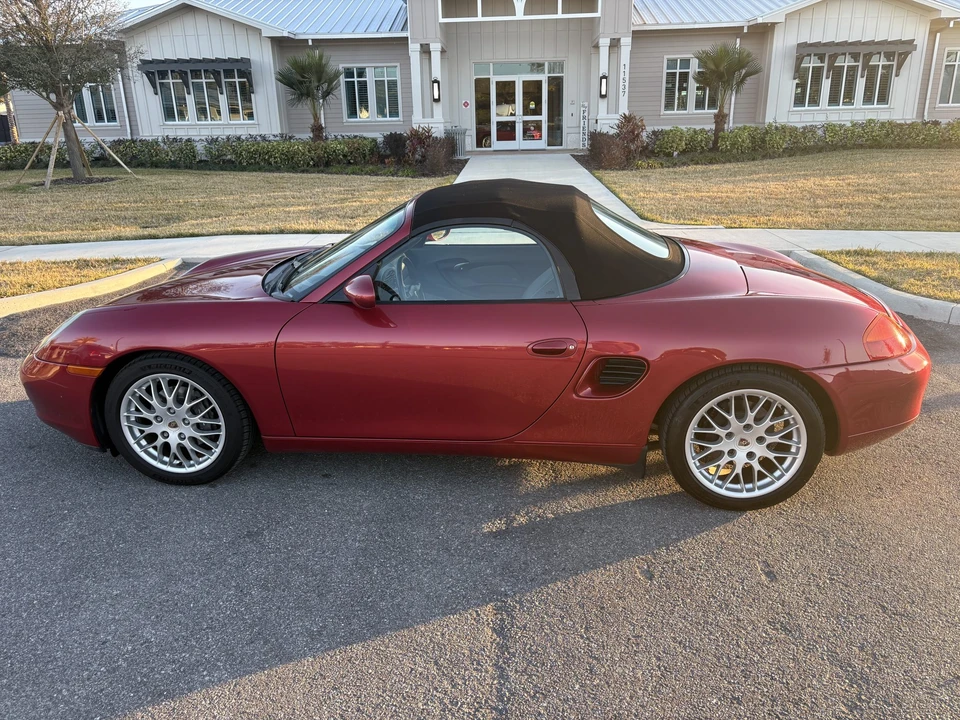 2001 Porsche 986 Boxster - Image 17 of 31