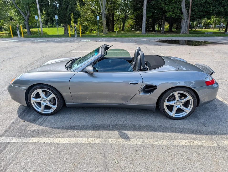 2001 Porsche 986 Boxster - Image 4 of 31