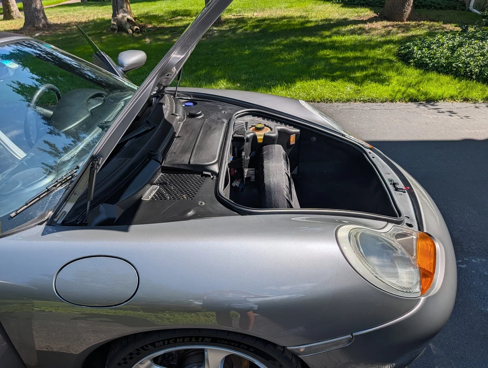 2001 Porsche 986 Boxster - Image 25 of 31