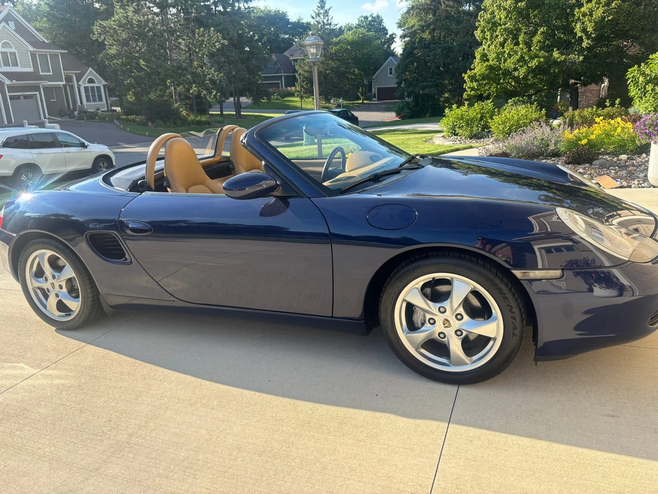 2001 Porsche 986 Boxster - Image 2 of 31