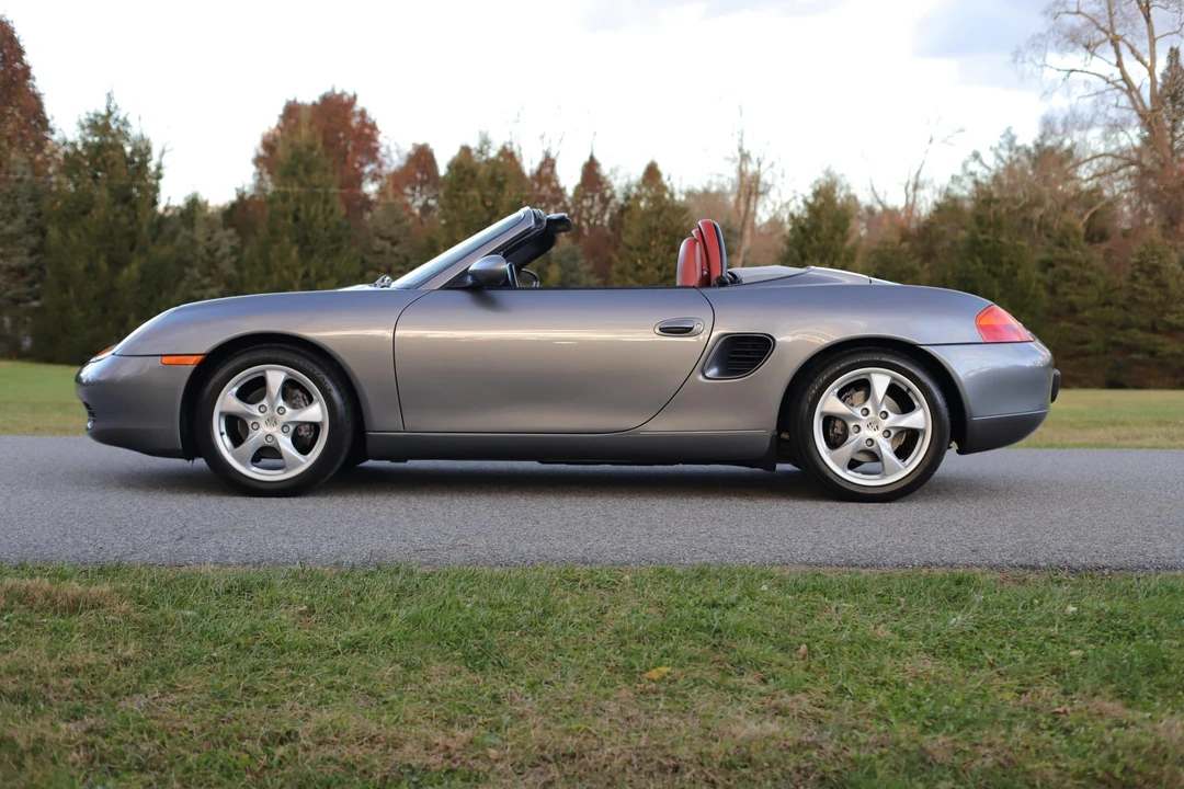 2001 Porsche 986 Boxster - Image 15 of 31