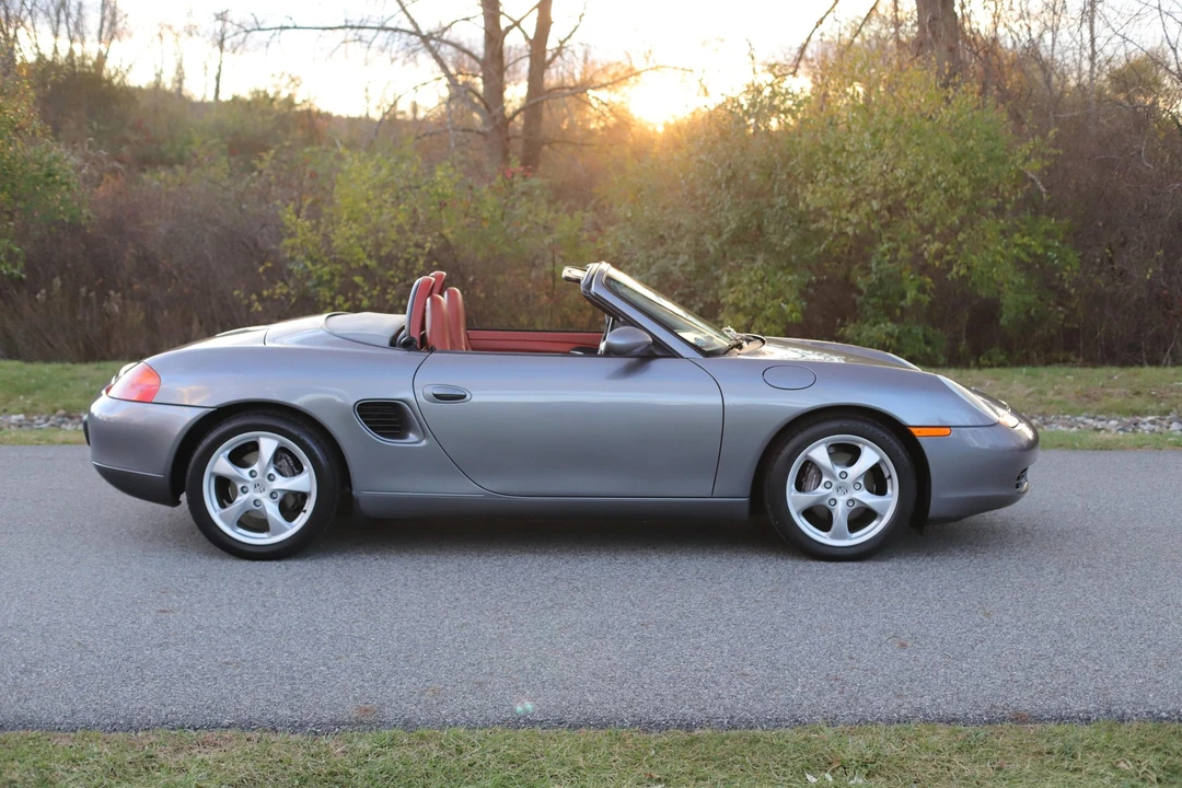 2001 Porsche 986 Boxster - Image 2 of 31