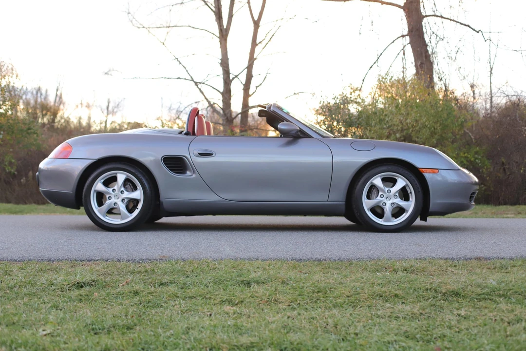 2001 Porsche 986 Boxster - Image 4 of 31