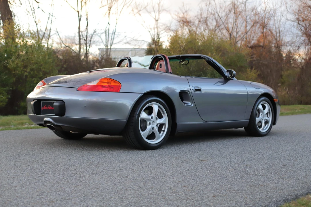 2001 Porsche 986 Boxster - Image 24 of 31