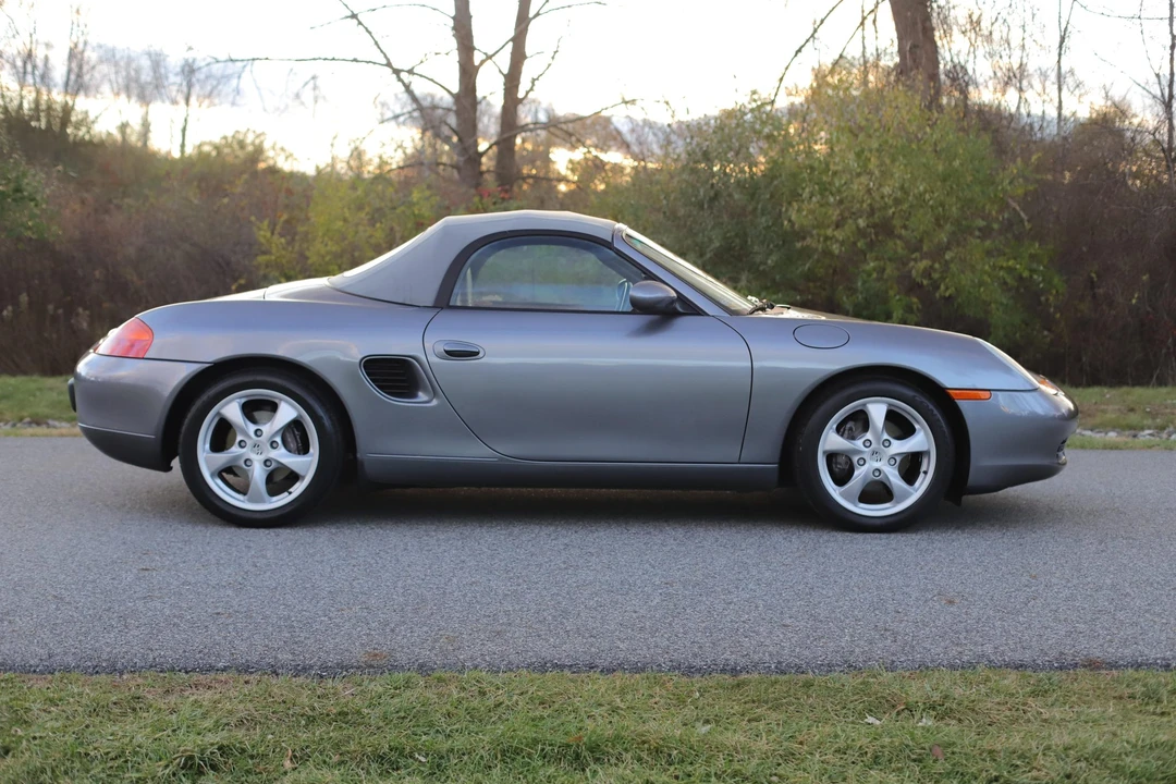 2001 Porsche 986 Boxster - Image 27 of 31