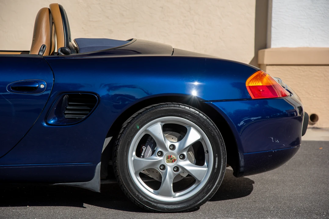 2001 Porsche 986 Boxster - Image 30 of 31