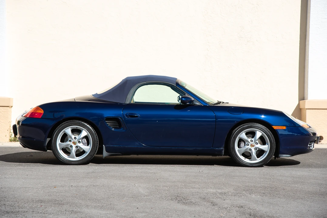 2001 Porsche 986 Boxster - Image 14 of 31