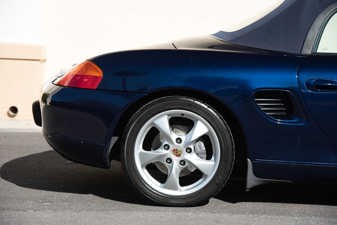 2001 Porsche 986 Boxster - Image 27 of 31