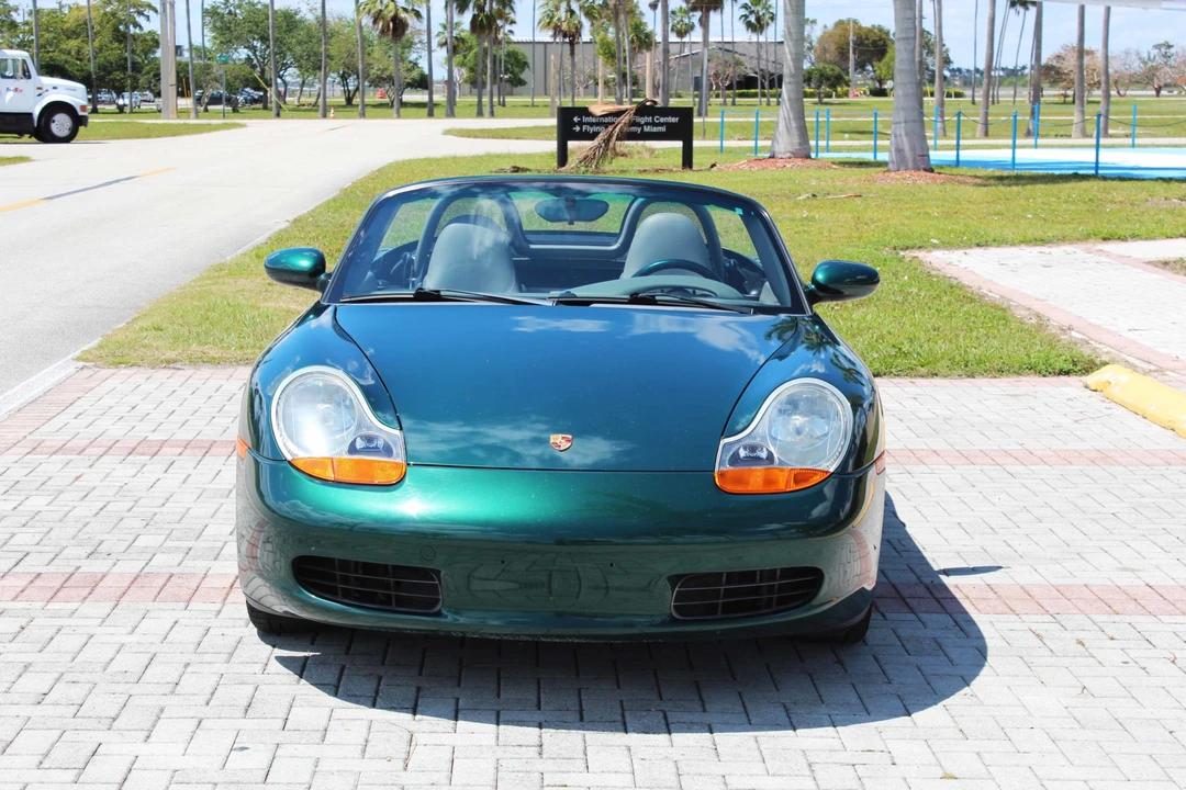 2001 Porsche 986 Boxster - Image 9 of 31