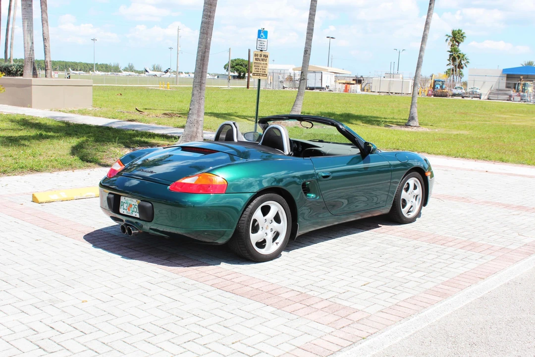 2001 Porsche 986 Boxster - Image 4 of 31