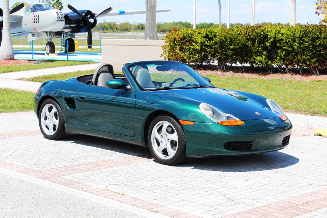 2001 Porsche 986 Boxster - Image 2 of 31