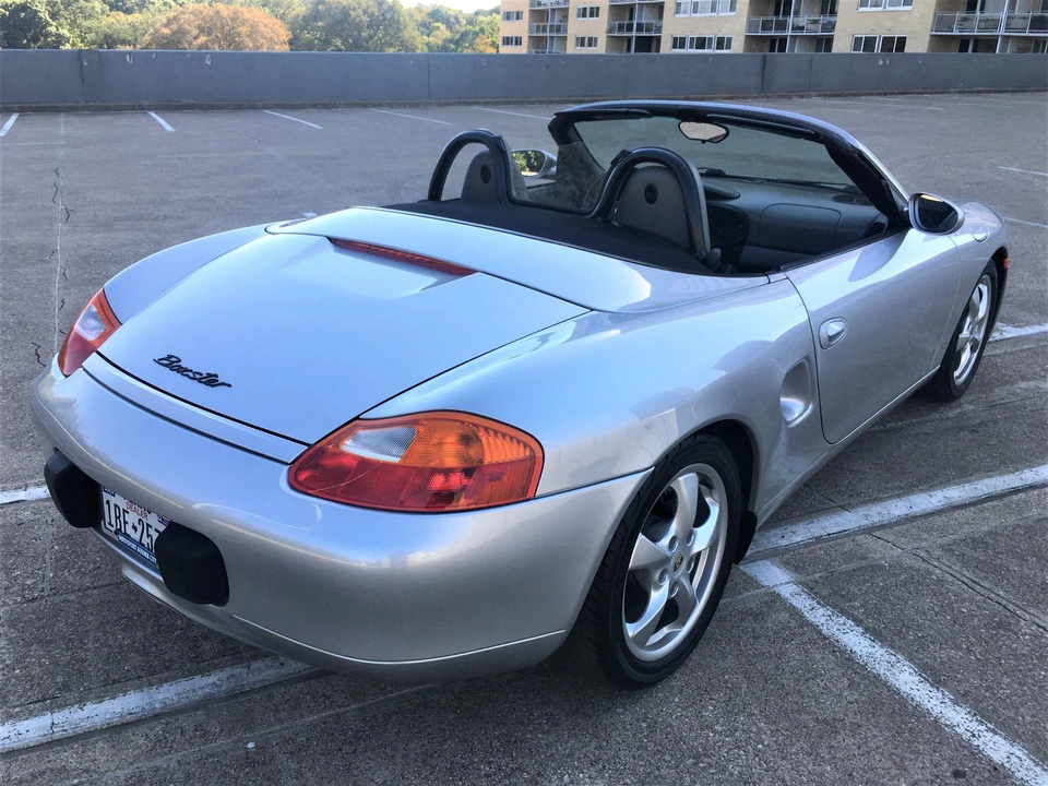 2001 Porsche 986 Boxster - Image 19 of 31