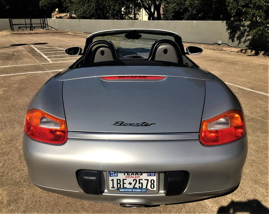 2001 Porsche 986 Boxster - Image 6 of 31