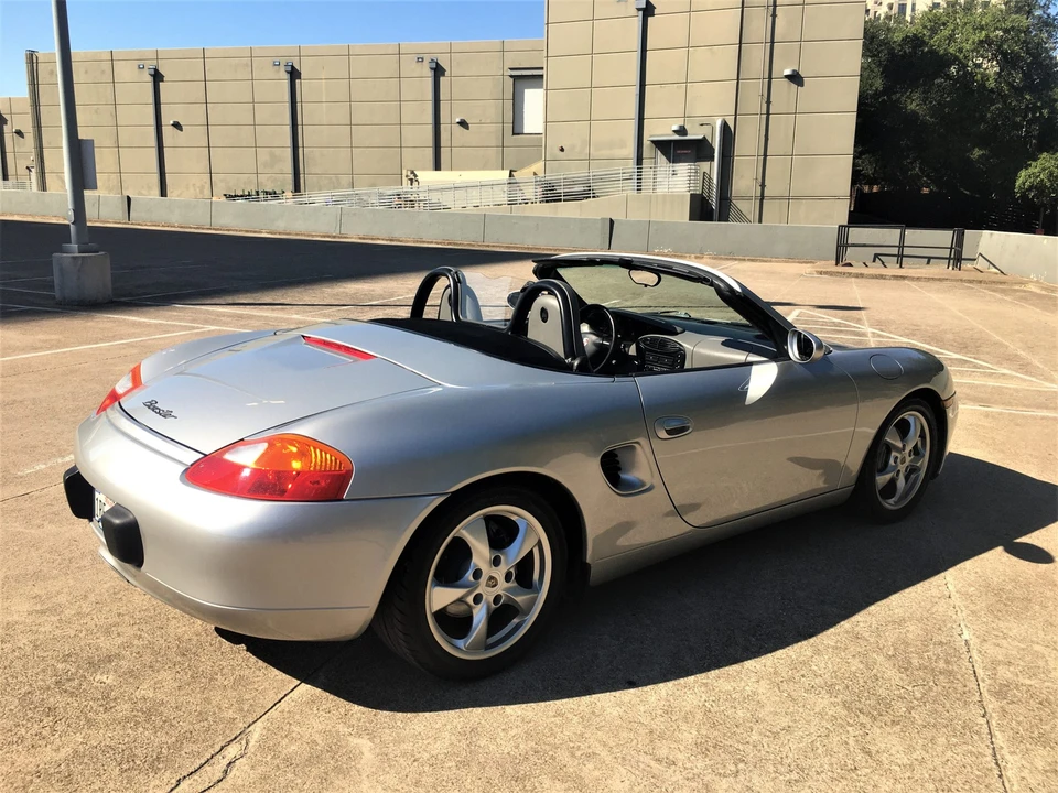2001 Porsche 986 Boxster - Image 8 of 31