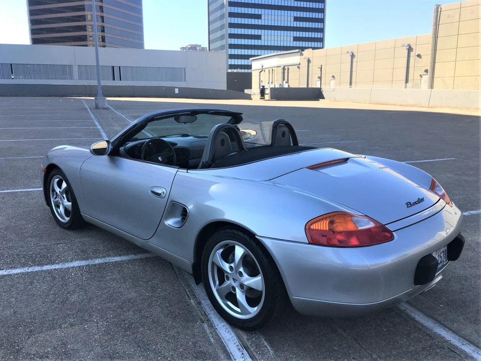2001 Porsche 986 Boxster - Image 15 of 31