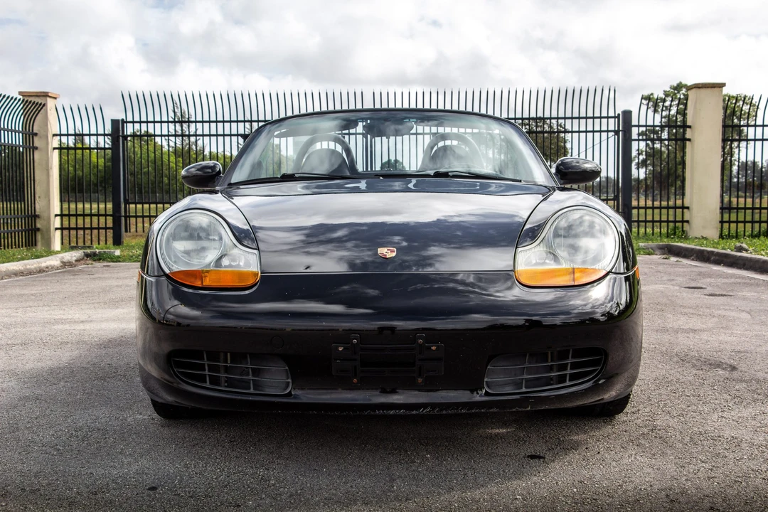 2001 Porsche 986 Boxster - Image 10 of 31
