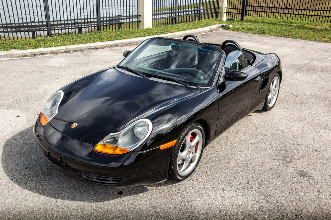 2001 Porsche 986 Boxster - Image 6 of 31