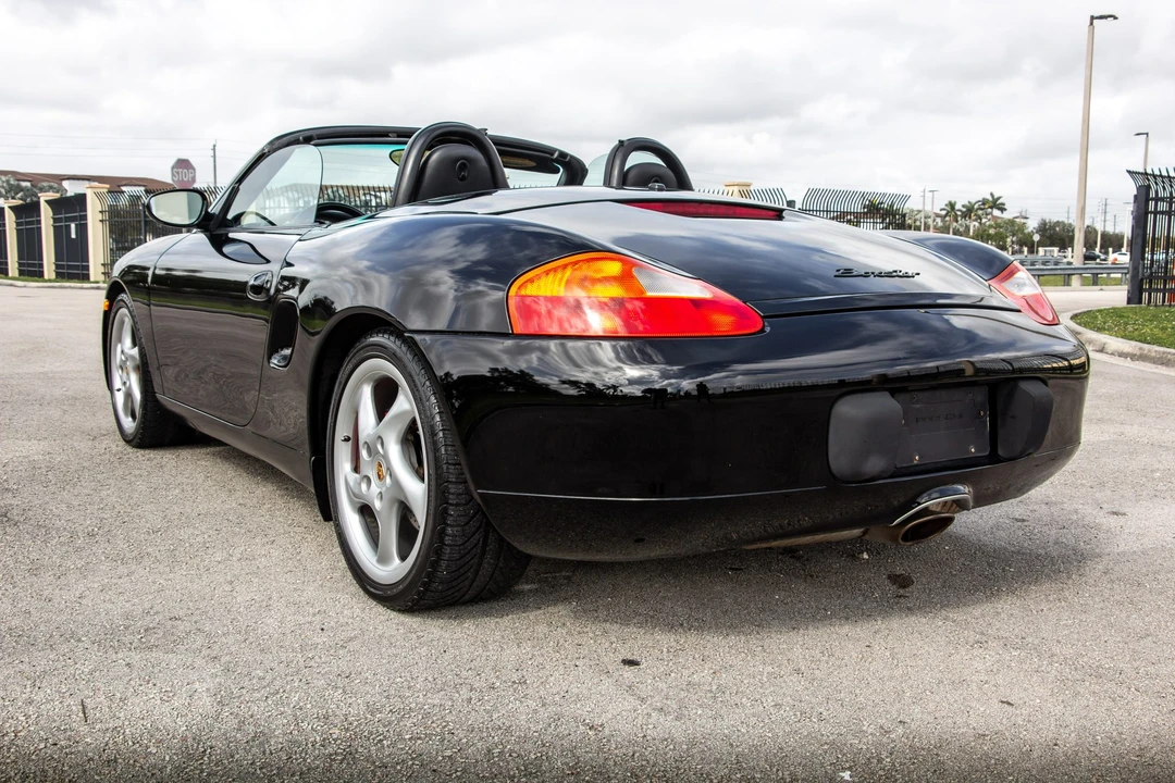 2001 Porsche 986 Boxster - Image 28 of 31