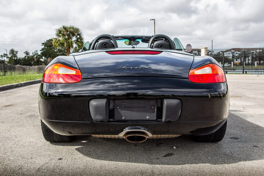 2001 Porsche 986 Boxster - Image 26 of 31