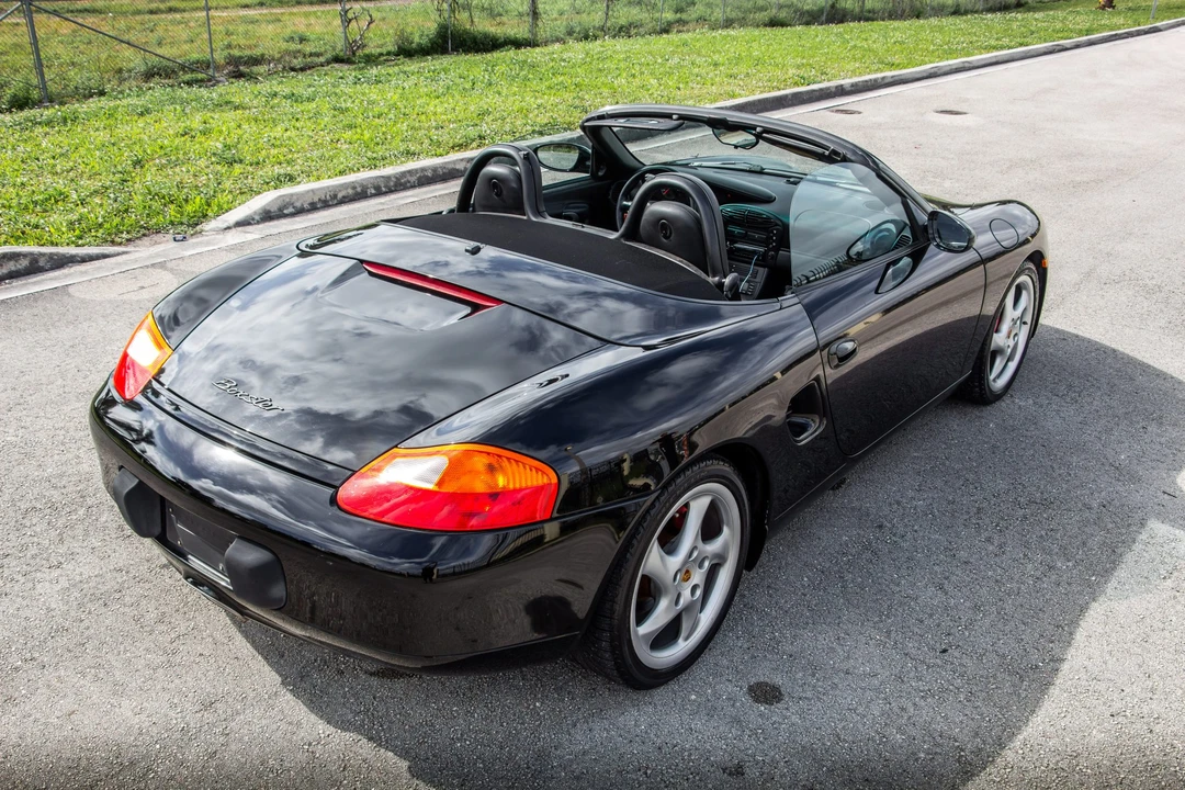 2001 Porsche 986 Boxster - Image 19 of 31