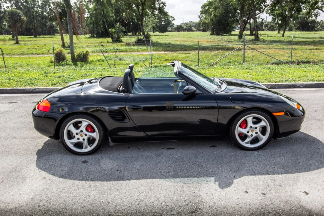 2001 Porsche 986 Boxster - Image 15 of 31