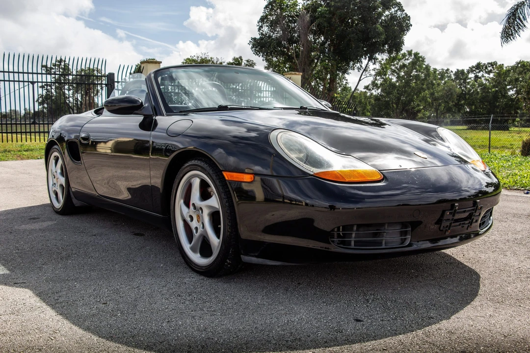 2001 Porsche 986 Boxster - Image 13 of 31