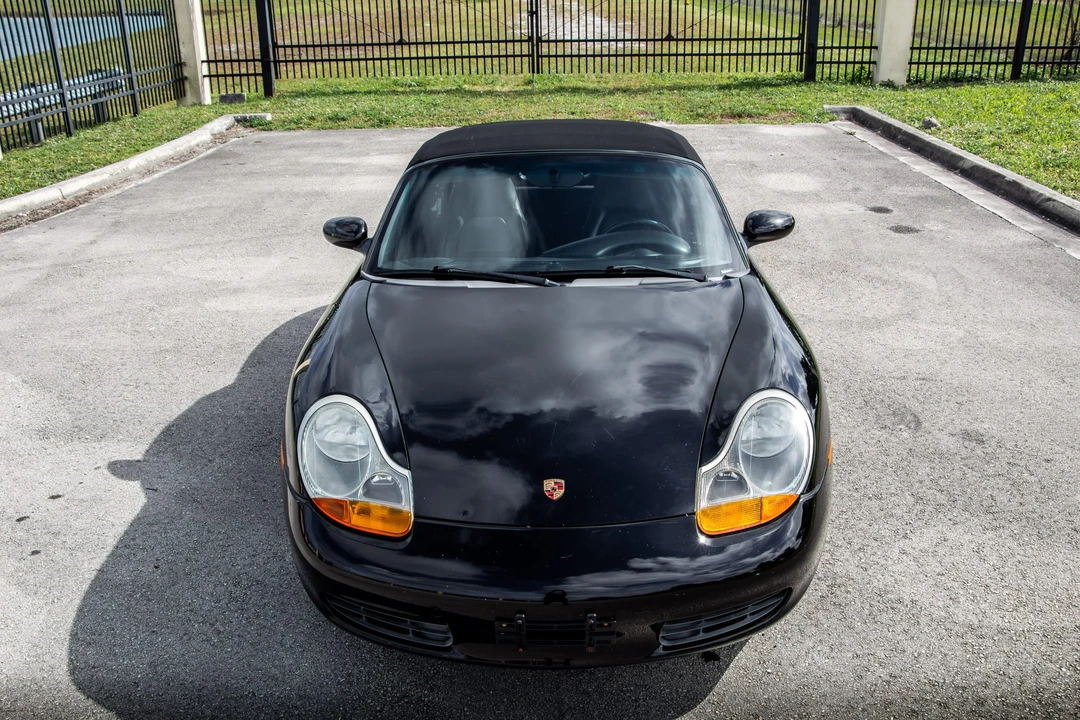 2001 Porsche 986 Boxster - Image 9 of 31