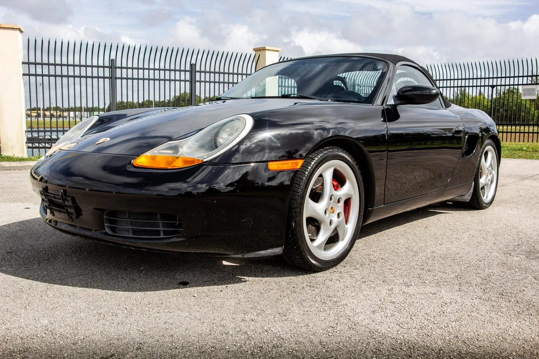 2001 Porsche 986 Boxster - Image 4 of 31