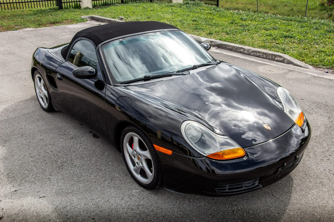 2001 Porsche 986 Boxster - Image 12 of 31