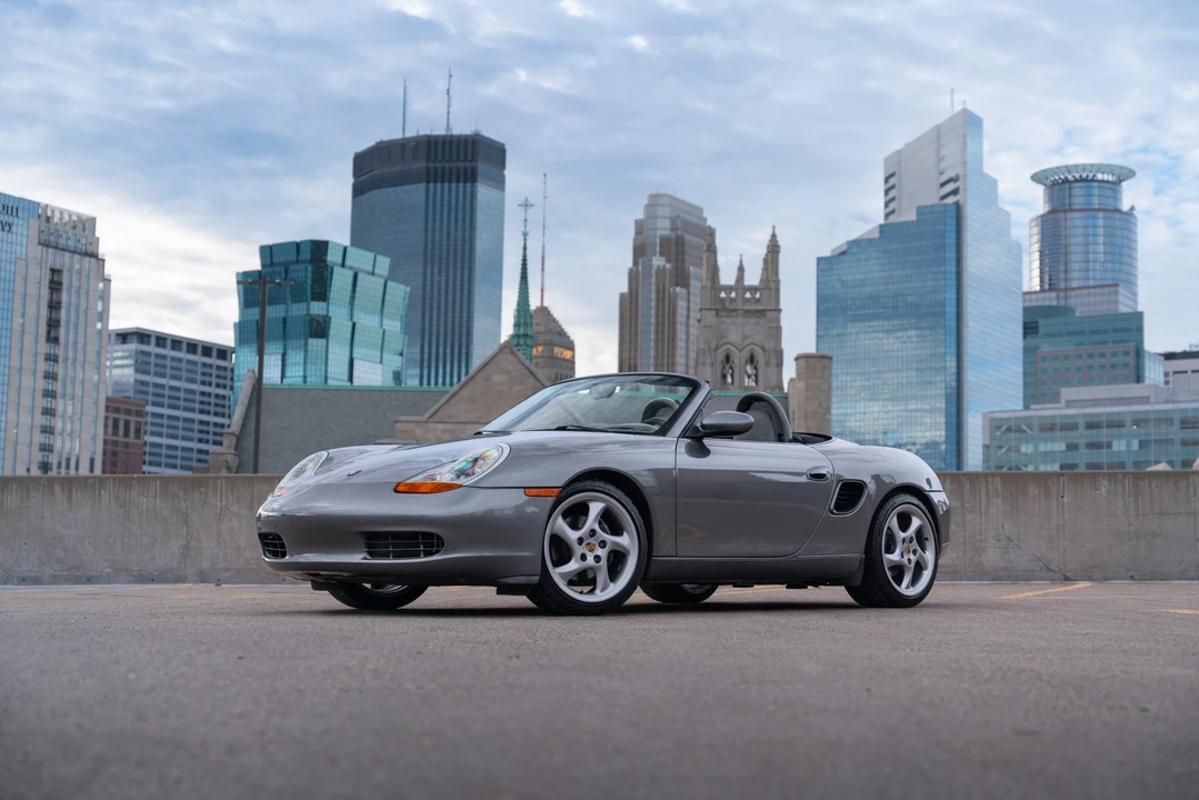 2001 Porsche 986 Boxster - Image 5 of 31