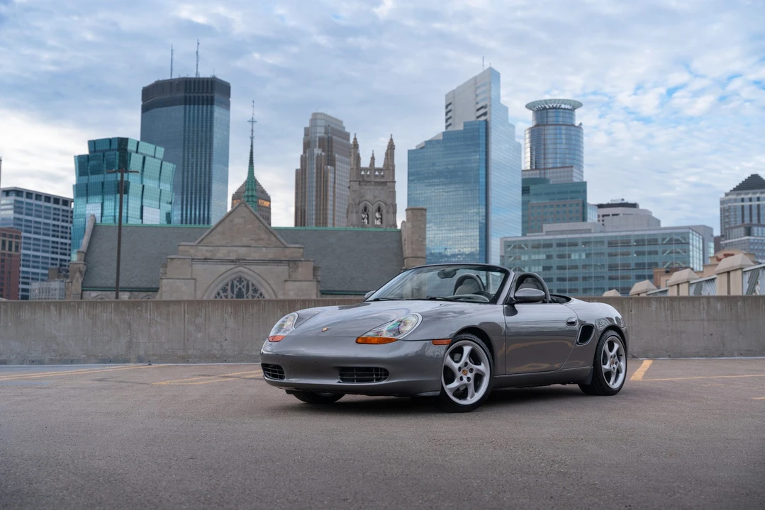 2001 Porsche 986 Boxster - Image 4 of 31