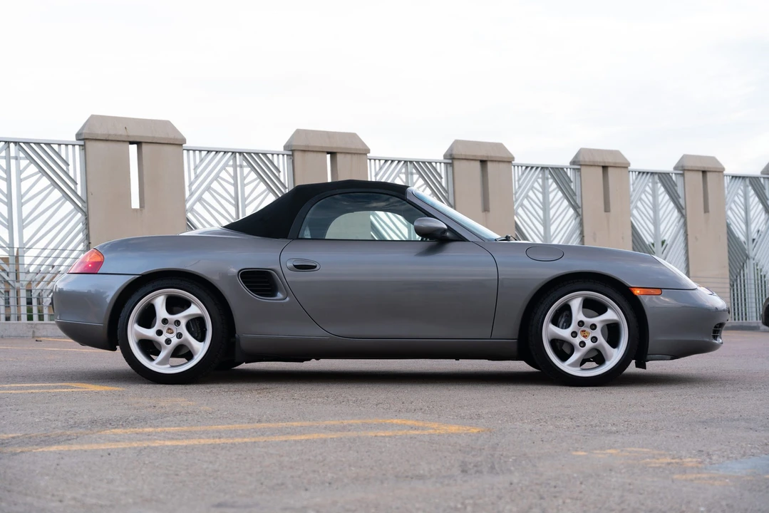 2001 Porsche 986 Boxster - Image 19 of 31
