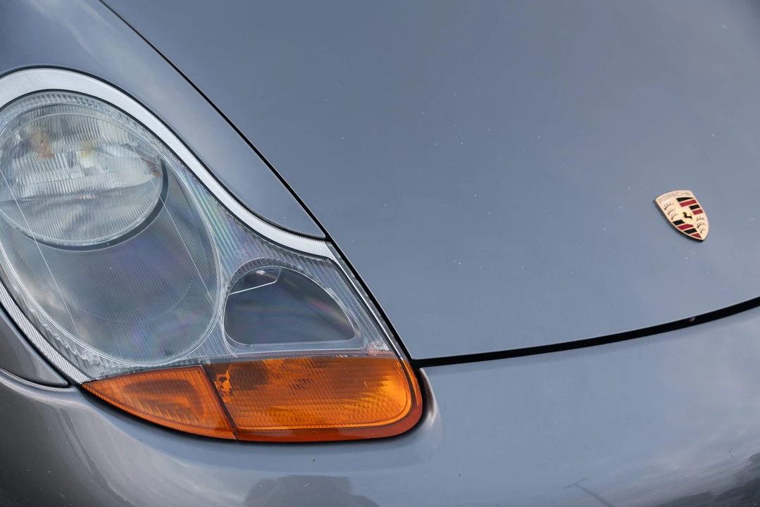 2001 Porsche 986 Boxster - Image 26 of 31