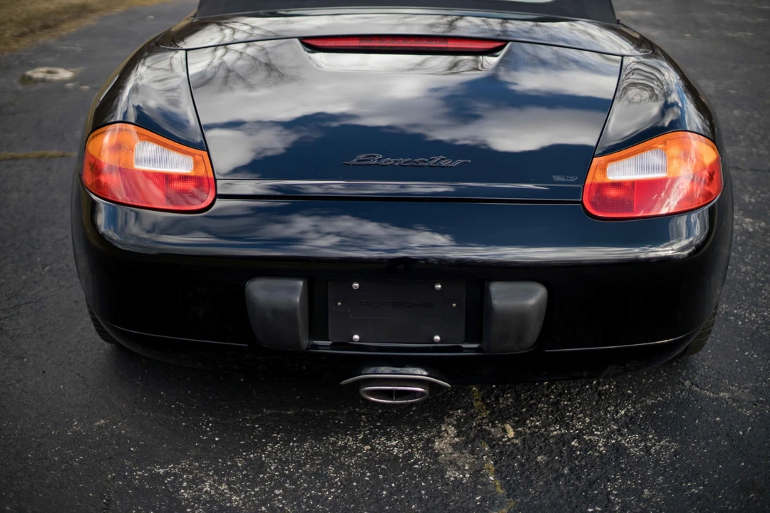 2001 Porsche 986 Boxster - Image 19 of 31