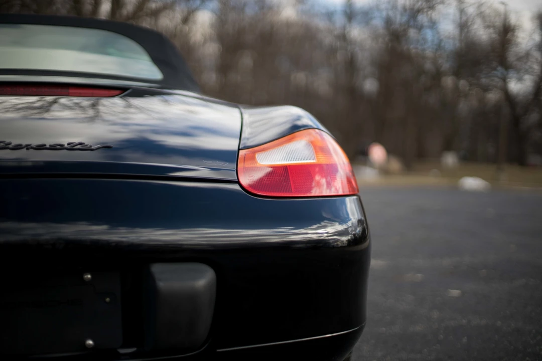 2001 Porsche 986 Boxster - Image 22 of 31