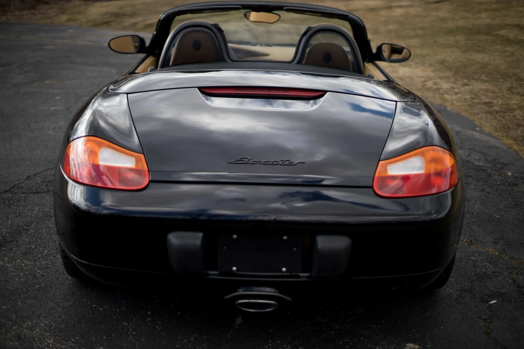 2001 Porsche 986 Boxster - Image 9 of 31