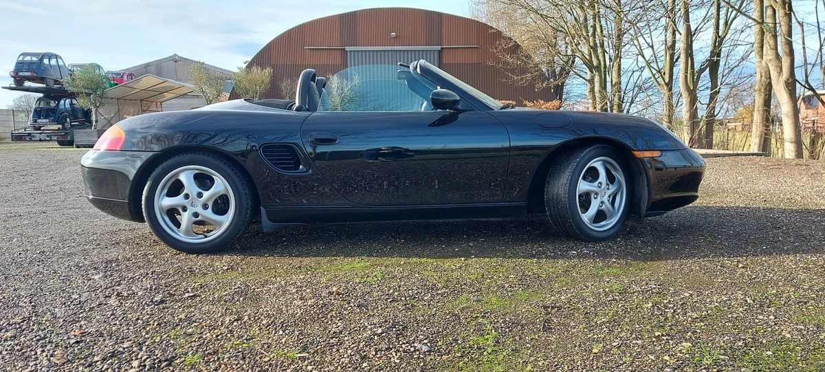 2001 Porsche 986 Boxster - Image 19 of 30