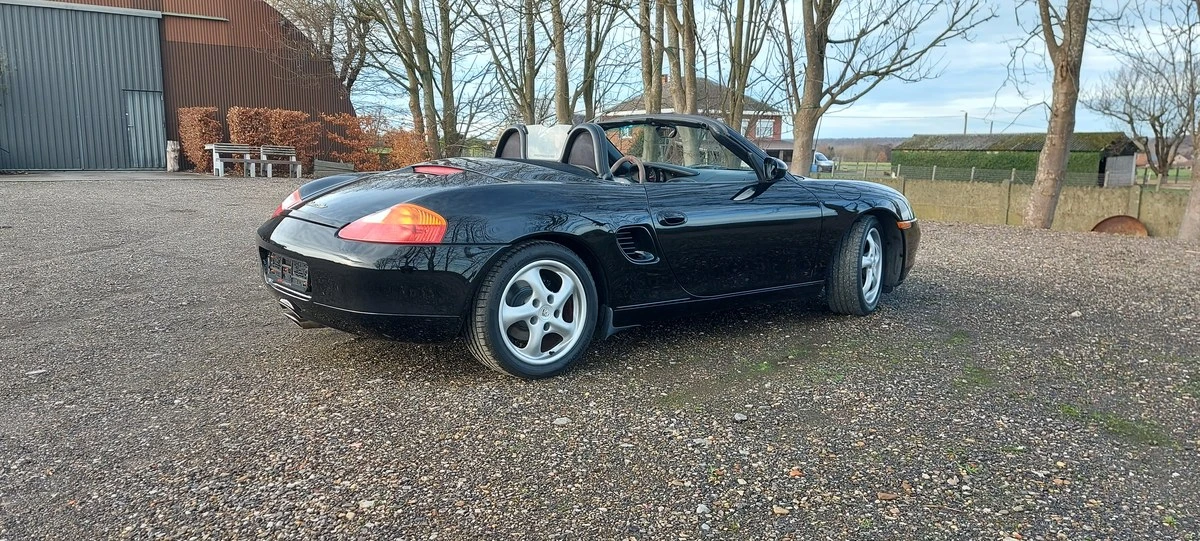2001 Porsche 986 Boxster - Image 11 of 30