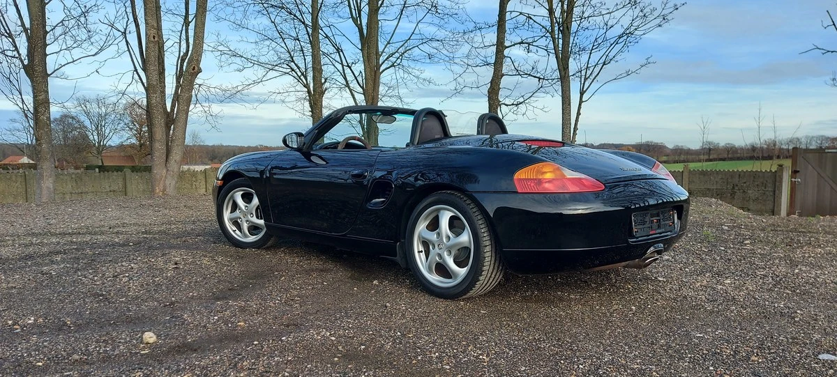 2001 Porsche 986 Boxster - Image 12 of 30
