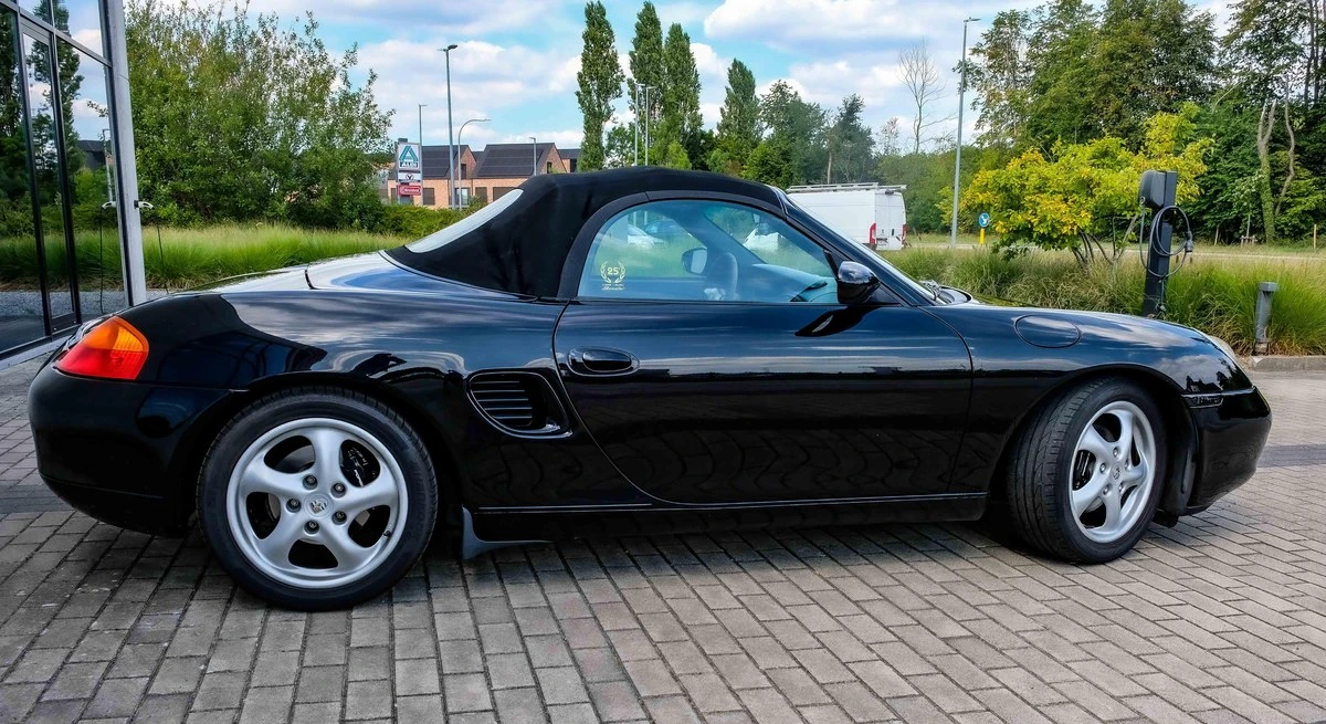 2001 Porsche 986 Boxster - Image 27 of 30