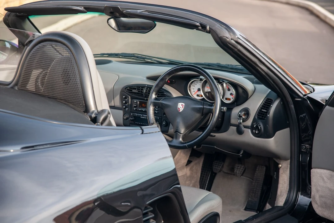 2001 Porsche 986 Boxster S - Image 25 of 30