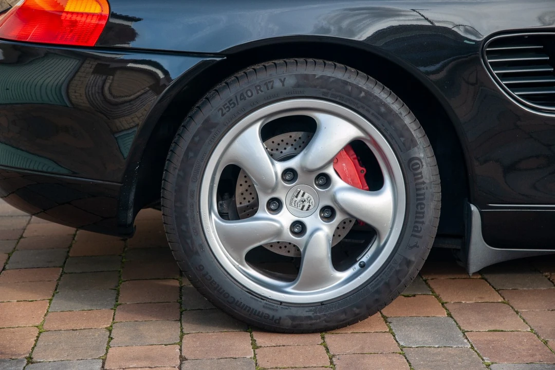 2001 Porsche 986 Boxster S - Image 24 of 30