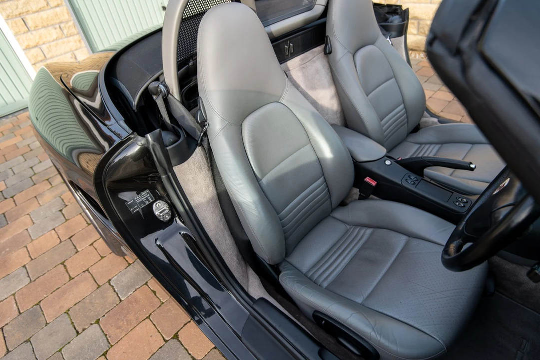 2001 Porsche 986 Boxster S - Image 28 of 30