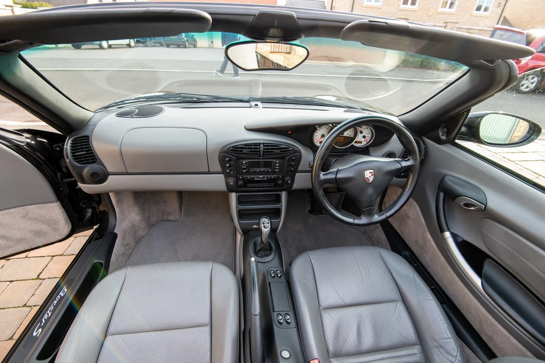 2001 Porsche 986 Boxster S - Image 26 of 30