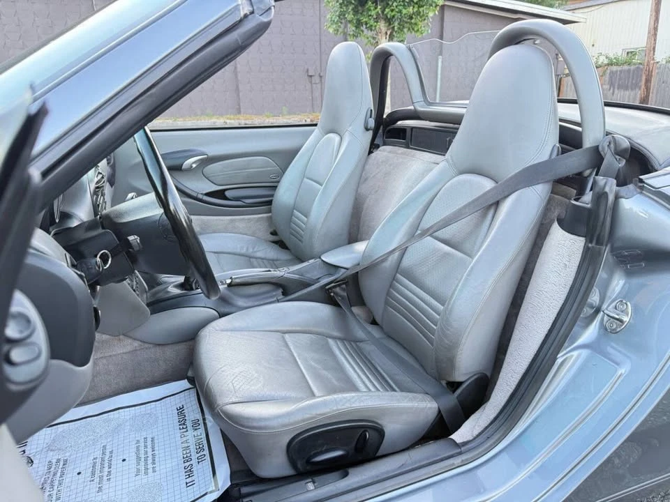 2001 Porsche 986 Boxster - Image 14 of 20