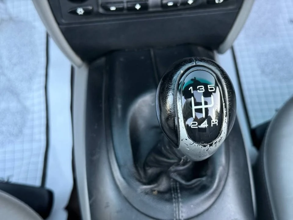 2001 Porsche 986 Boxster - Image 16 of 20