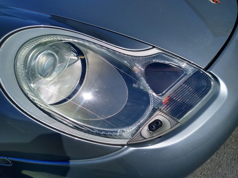 2001 Porsche 986 Boxster - Image 12 of 19