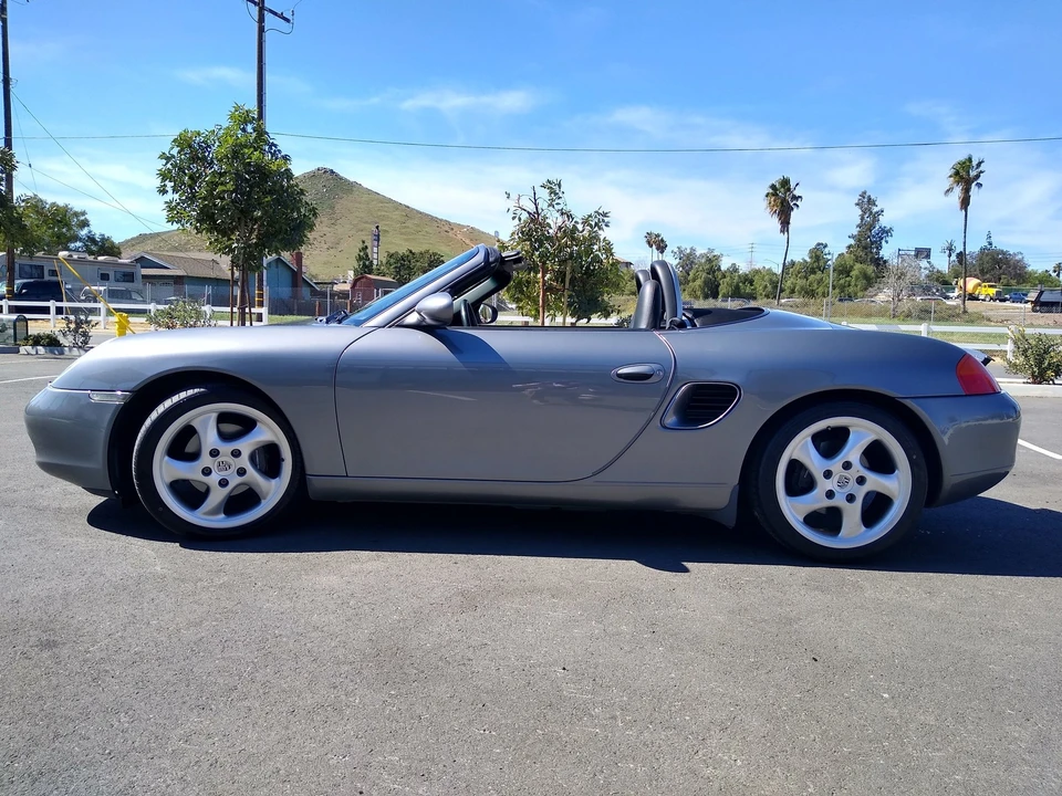 2001 Porsche 986 Boxster - Image 14 of 19